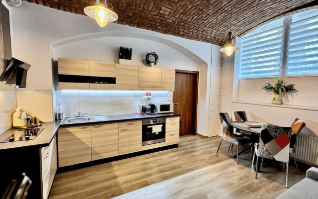Residence Dobrovskeho 30
