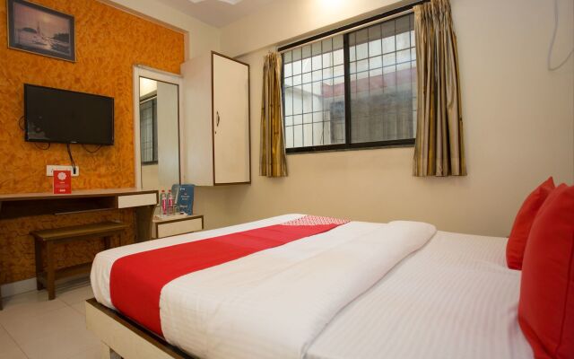 OYO 11601 Hotel Karishma