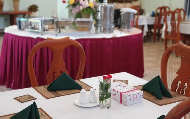 Sam Moon's Hotel Angkor Wooden House