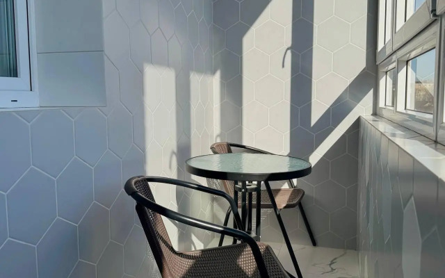 Апартаменты на улице Широко-Холодная, 8