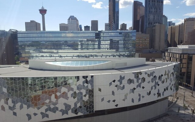 Heart of Dt,a/c,stampede,dome,bmo,roof Patio,bbq,gym