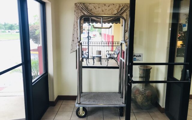 America's Best Inn and Suites Flowood