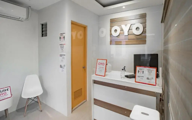 OYO 605 The Quarters