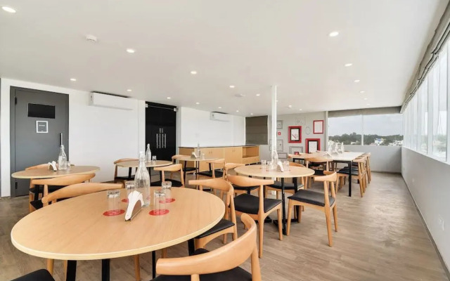 OYO Townhouse 238 Ulssor