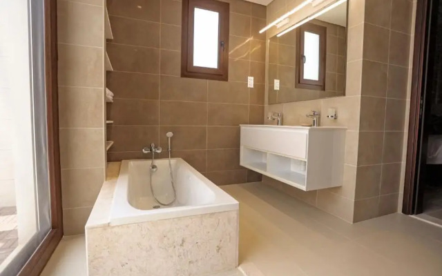 Refined Marina View Retreat