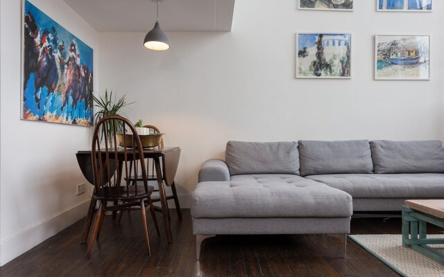 2 Bedroom Flat In Peckham