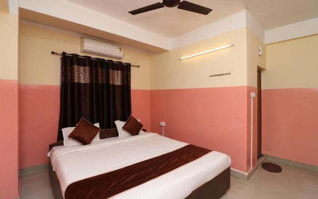 OYO 4979 Prabha Palace Lodge