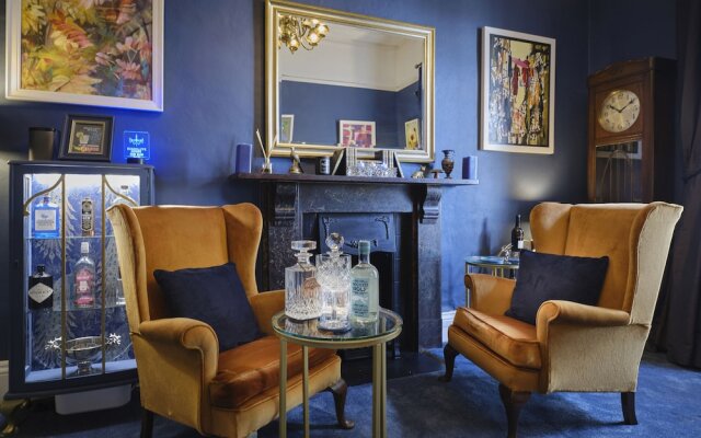 Highcliffe House