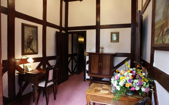 Hotel Noma Residence Zameczek Mysliwski Promnice