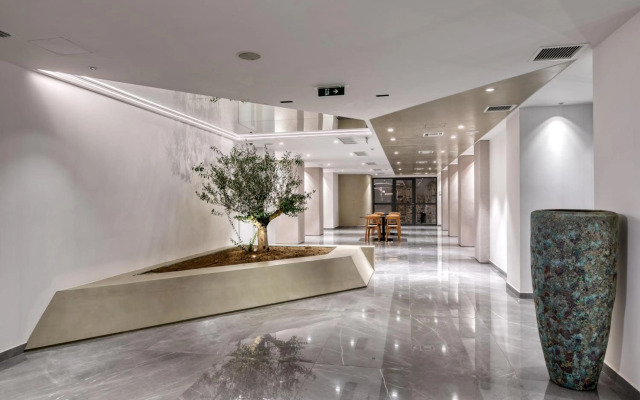 Las Hotel & Spa