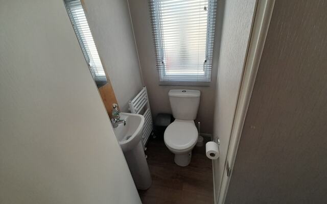 Beautiful 3 Bed Caravan in Walton on the Naze