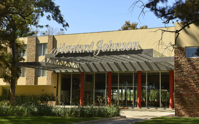Howard Johnson Resort Spa and Convention Center Lujan