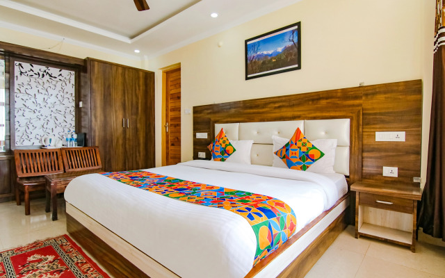 Fabhotel The Eden