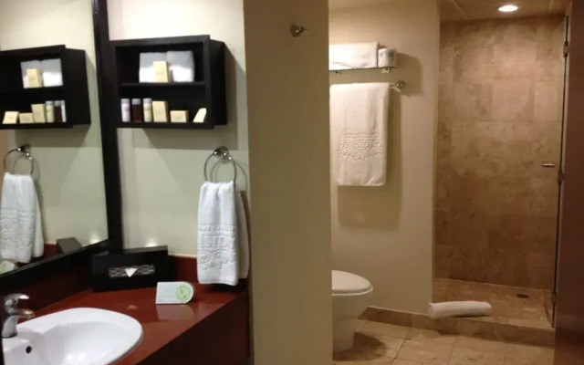 St Isidro Corporate Housing