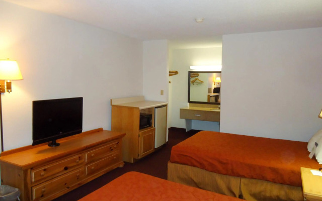 Motel 6 Clarksville, TN