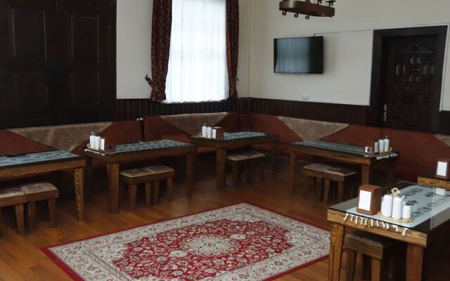 Toprakçılar Konağı