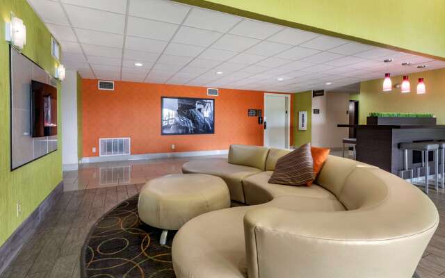 Comfort Inn & Suites Mansfield