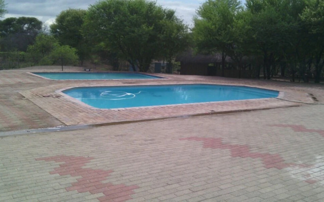 Mikelele Motel