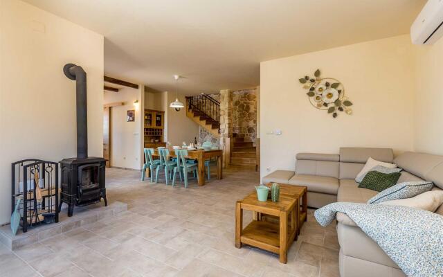 Rustic Villa Viamare