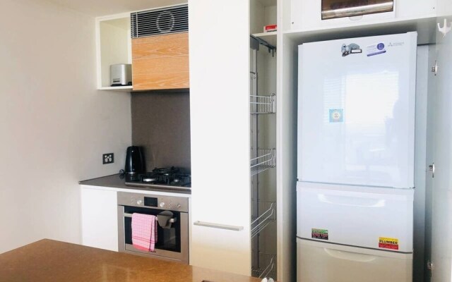 1Bed 1Study Apt with City View &NEW YEAR Firework