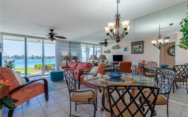 Bahia Vista 7115 - Two Bedroom Condo