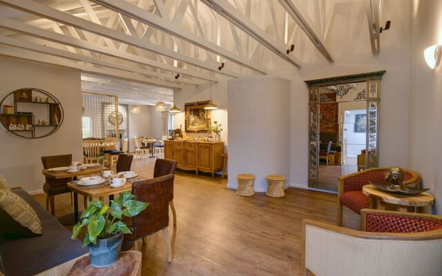 Amour Guest House