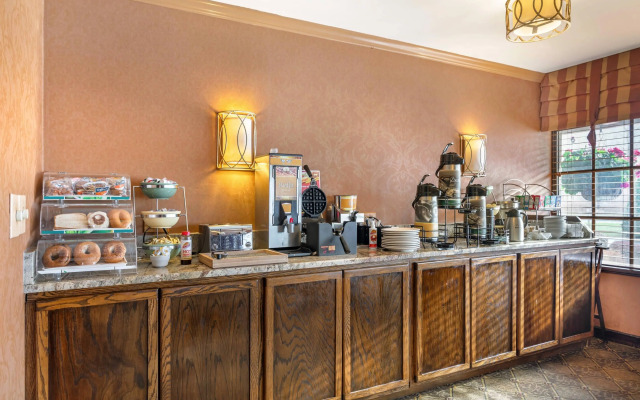 The Inn at Gran View Ogdensburg, an Ascend Collection Hotel