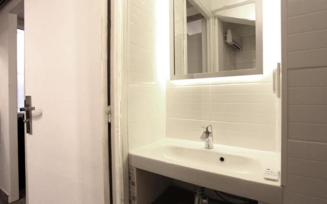 GregBnb-com - T2 Ancien et moderne - PARKING INCLUS - 15min Gare