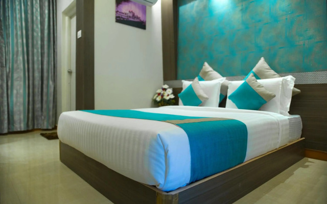 OYO 9332 Aishwarya Le Royale