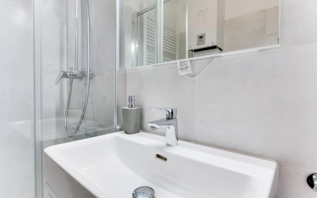 The Dancing House Residence