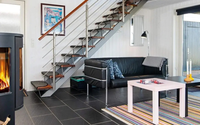6 Person Holiday Home in Hemmet