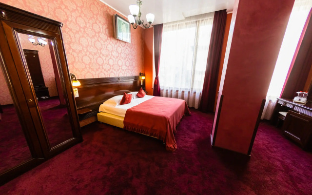 Hotel Daily Plaza