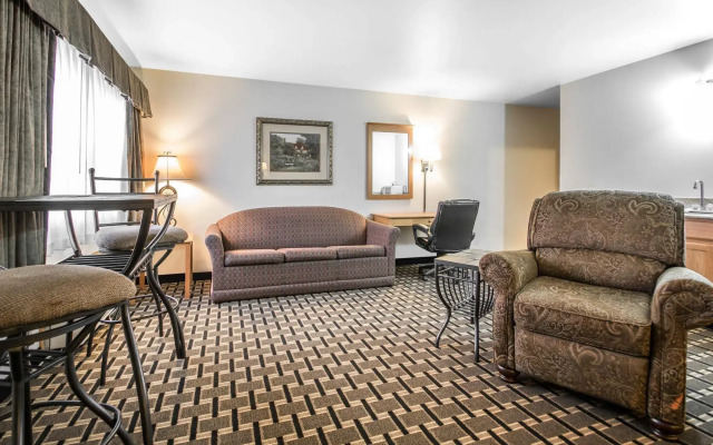 Quality Inn Mauston I-90