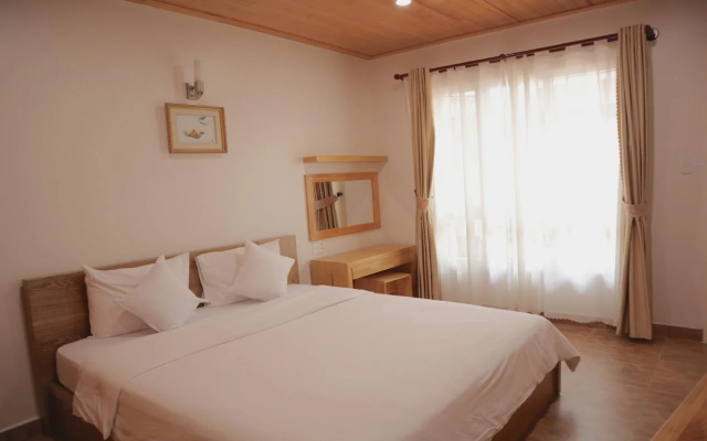 Hoang Loc Villa Hotel