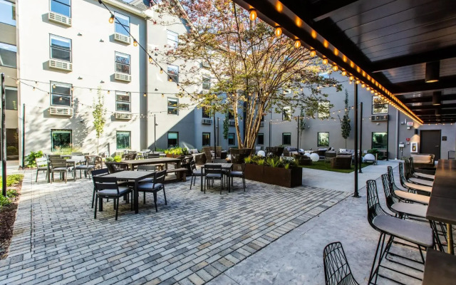 voco The Darwin Atlanta Midtown by IHG