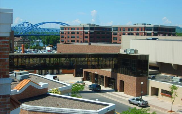 Holiday Inn Hotel & Suites LA CROSSE