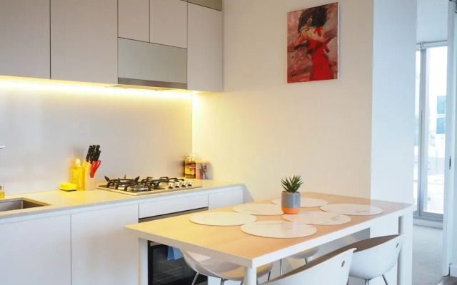 The Fifth Apartment