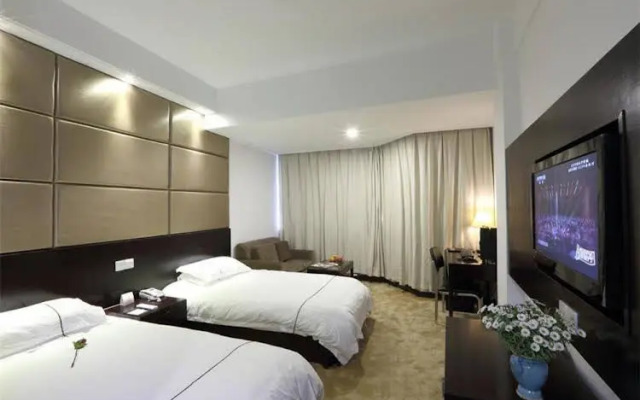 Oriental Pearl Grand Hotel