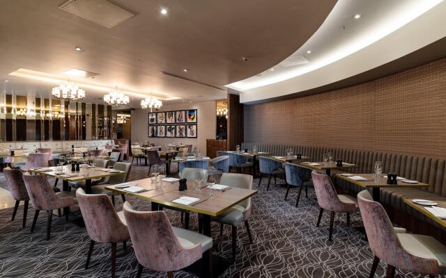Crowne Plaza London Heathrow T4 by IHG