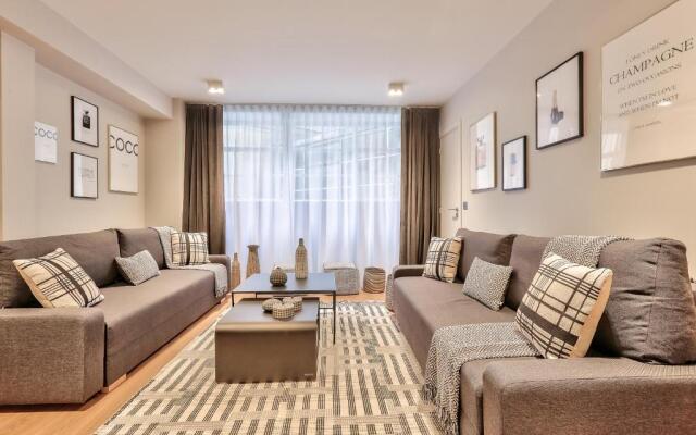 123 - Urban Luxury Flat in Montorgueil