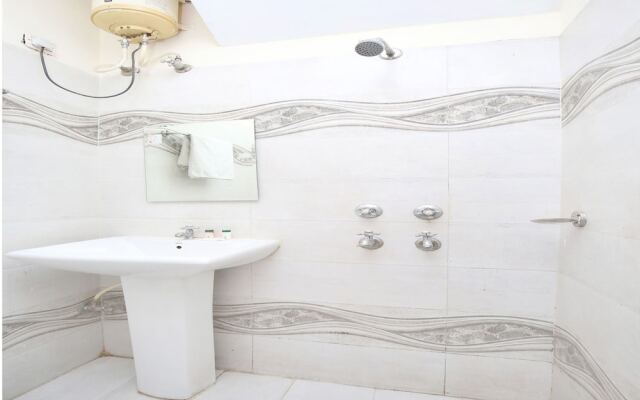 OYO 11034 Hotel JD Plaza