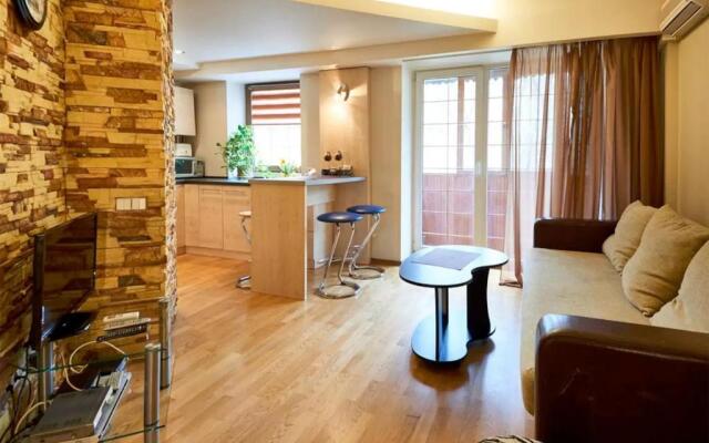 Home Hotel Apartments in Pecherskiy Area