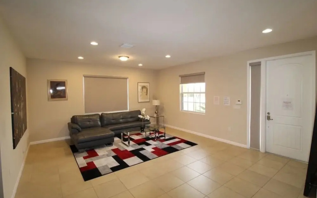 4BR 3BA House in Miami by ASVR-12748