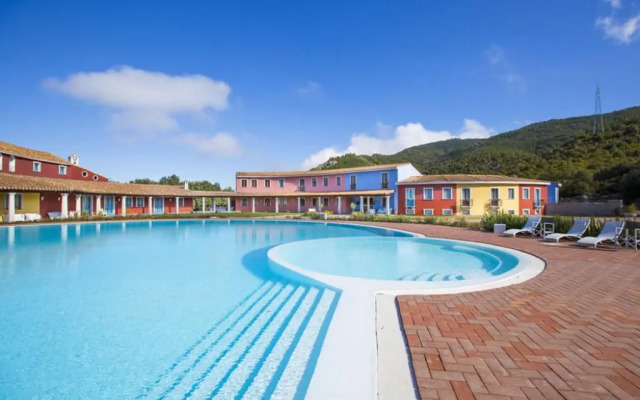 Orlando (80km from Cala Gonone)