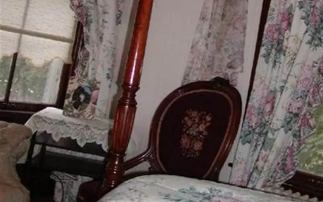 The Inn on the Horse Farm