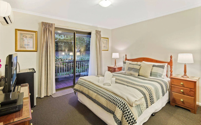Eden Lodge