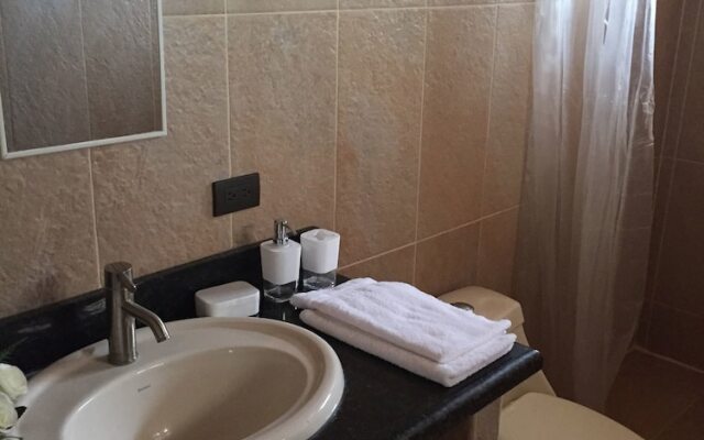 Casa Aura Beachfront Premium Hostel