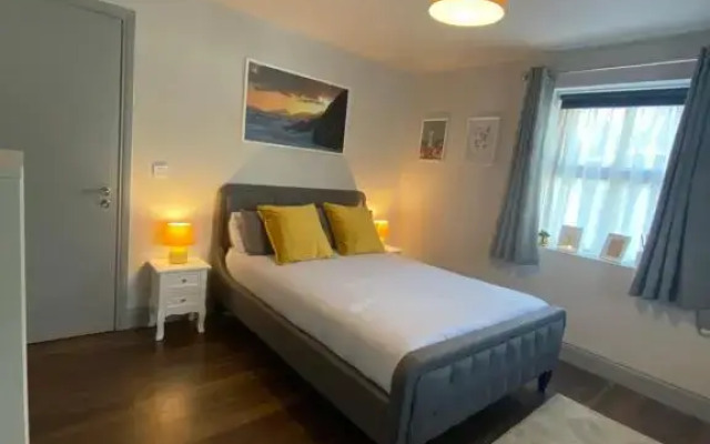 Pier House Room 1