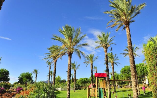 Nice Apartment With Airconditioning, 200 m. From Golfcourse