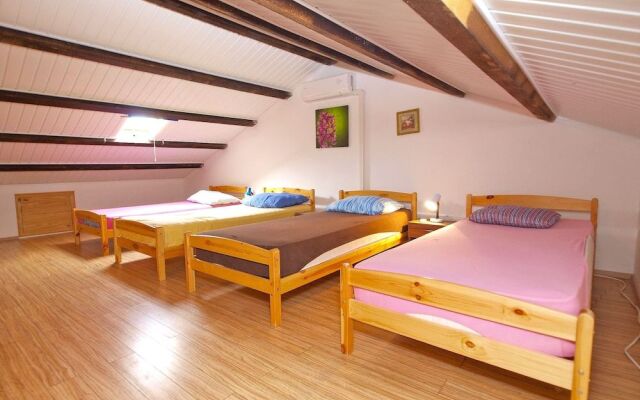 Apartments Arsen 928